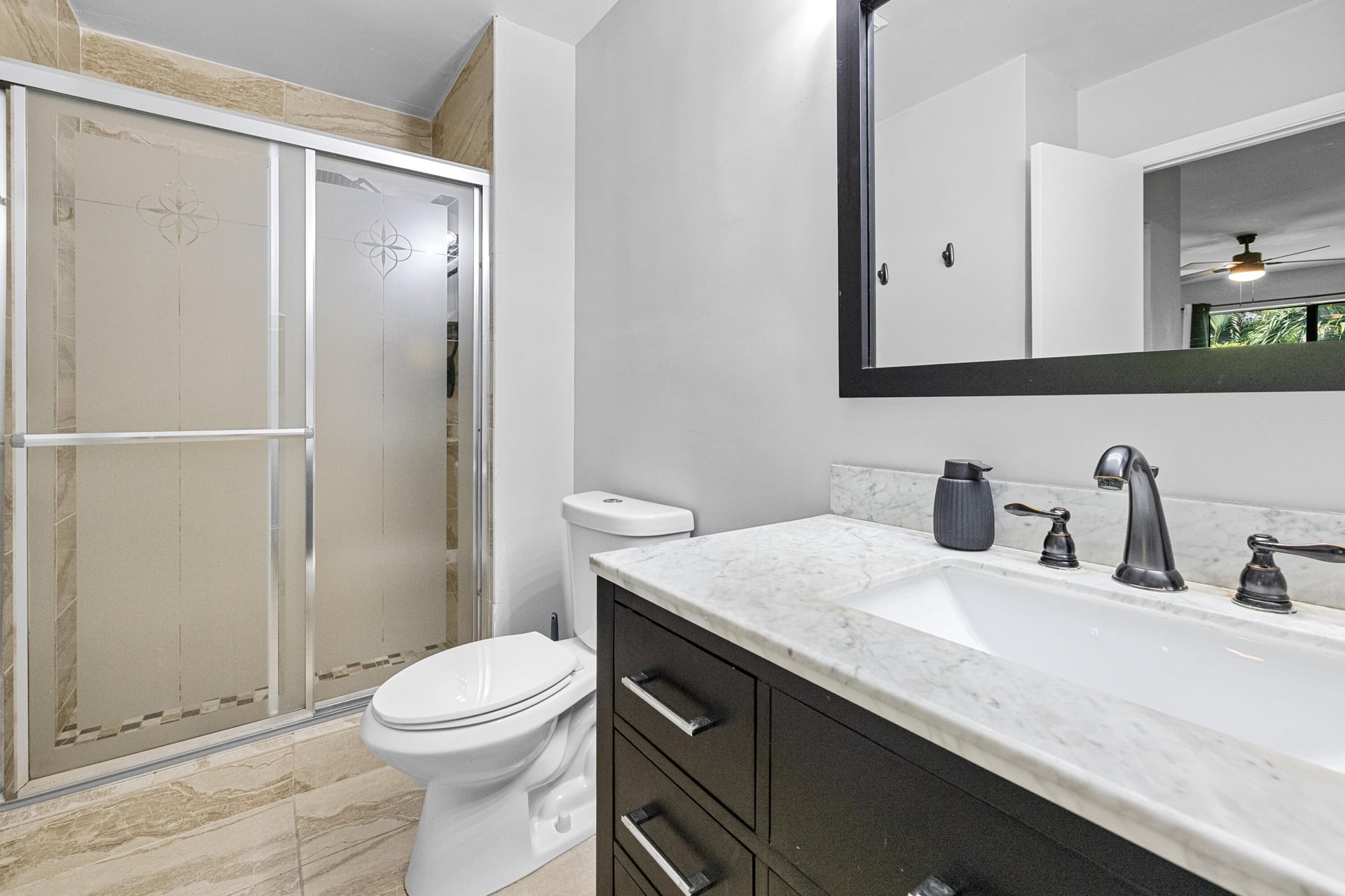 Unit 206 photo 18