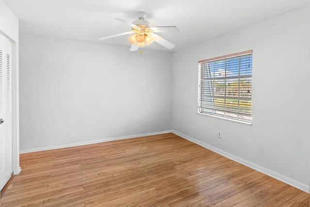 Unit Unit B31 photo 19