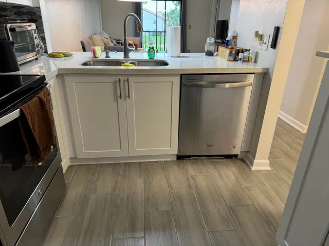  Unit 206 photo 4