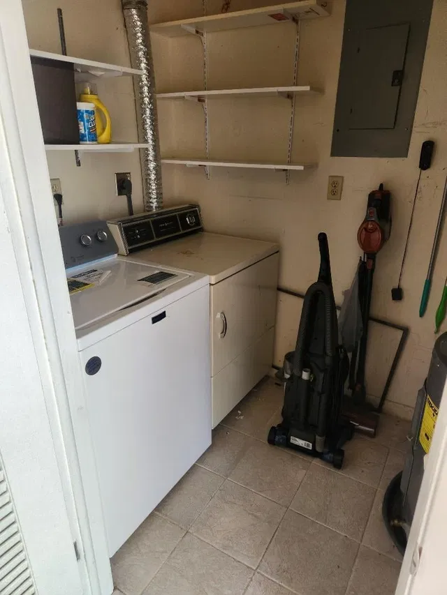 Unit 1206 photo 14