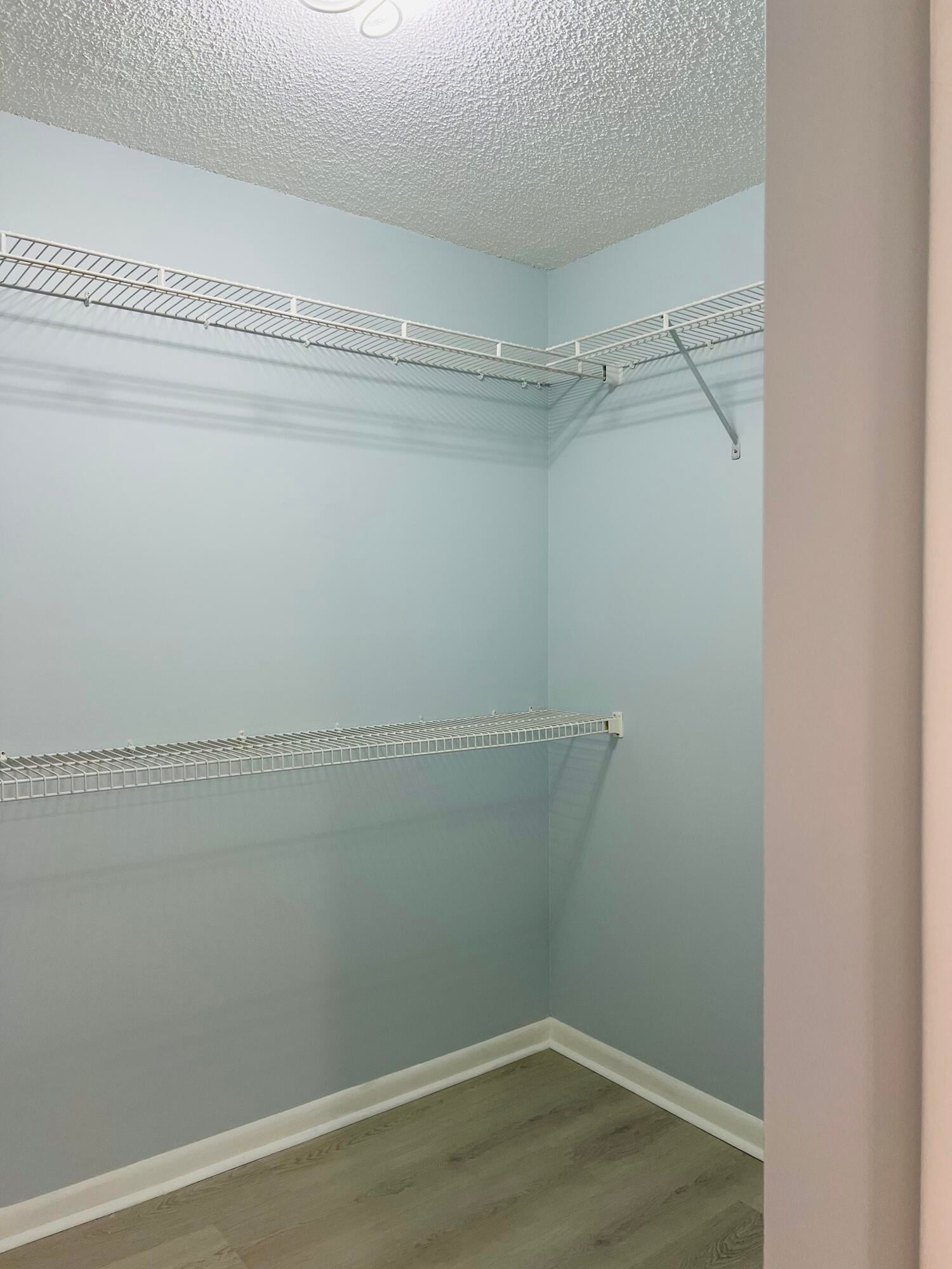 Unit 404 photo 20