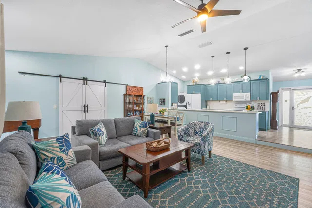 Residence photo 11