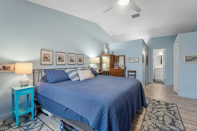 Residence photo 17