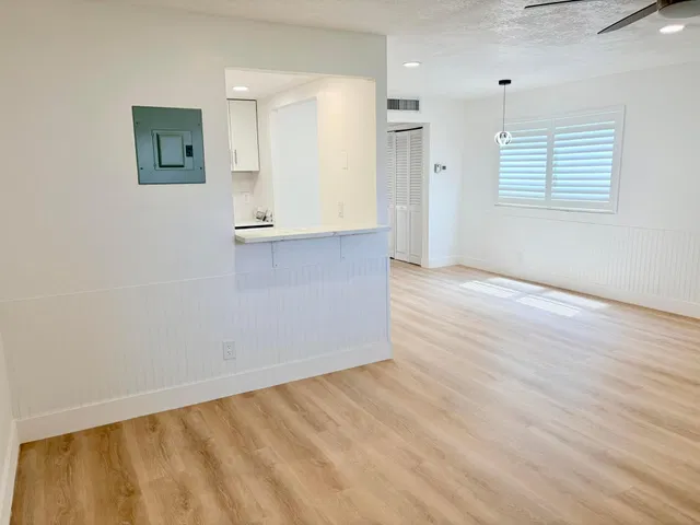  Residence photo 4