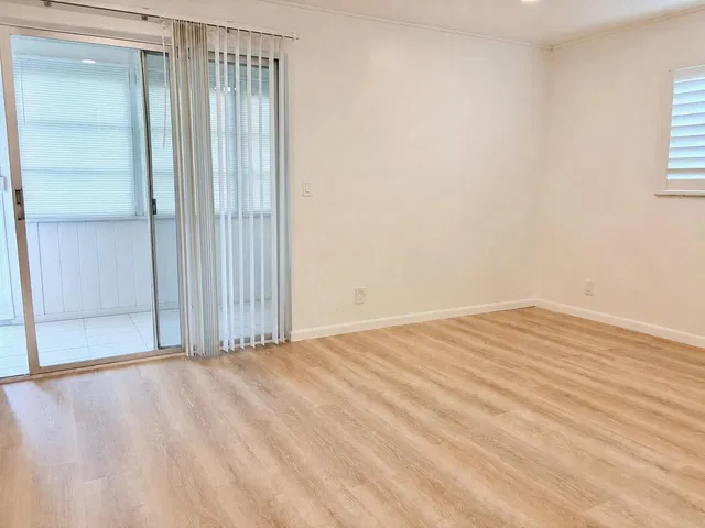  Residence photo 6