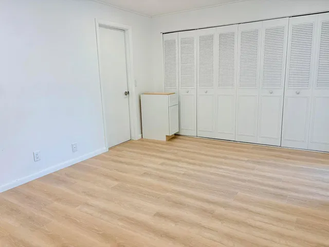  Residence photo 8