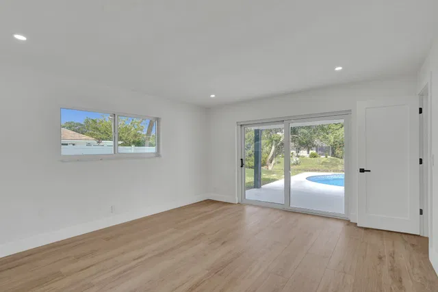 Residence photo 9