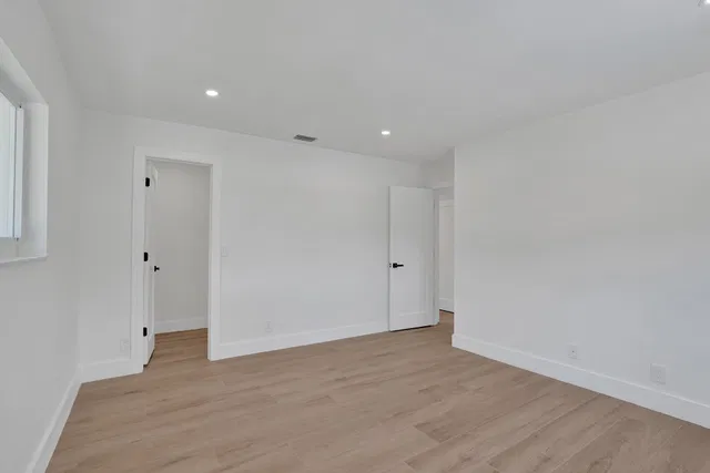 Residence photo 18