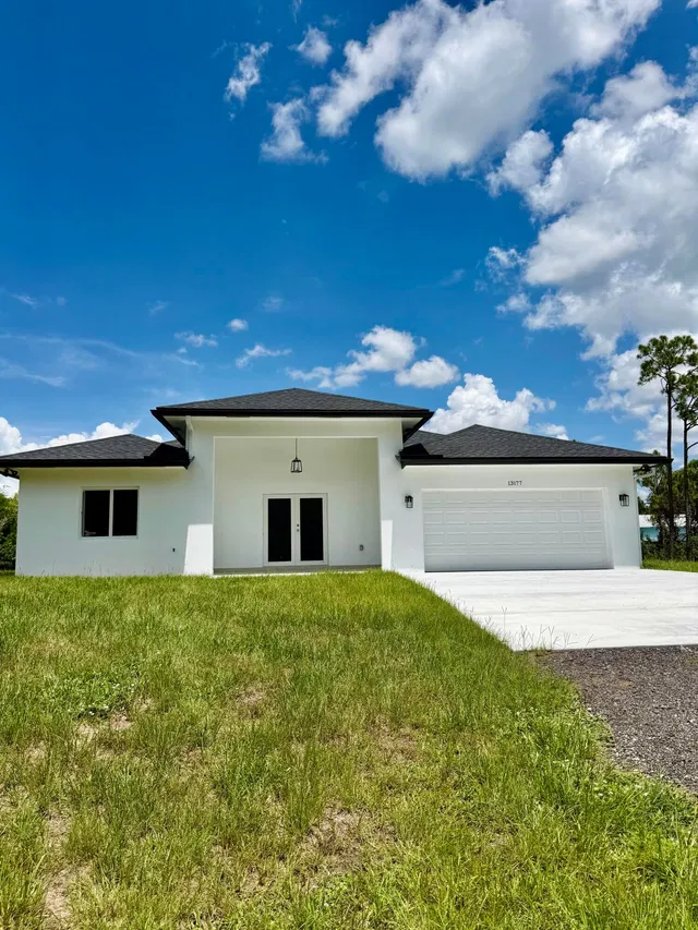 Residence photo 2
