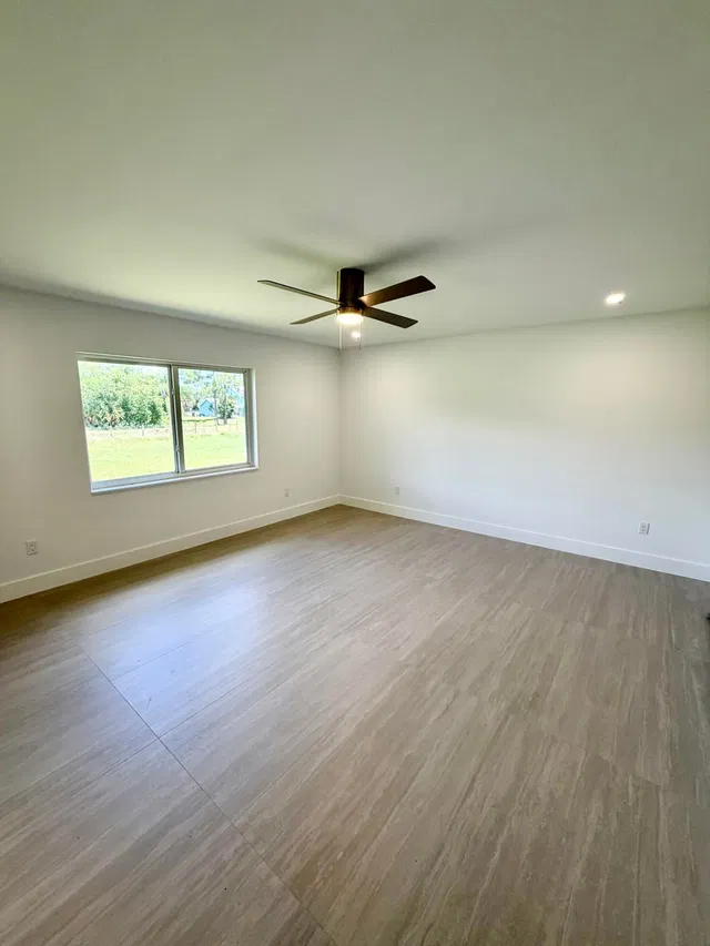 Residence photo 9