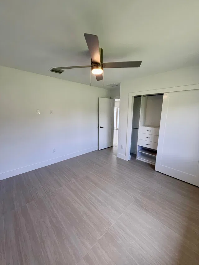 Residence photo 16