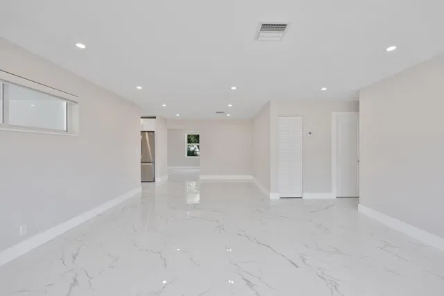 Residence photo 4