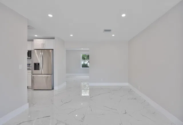 Residence photo 12