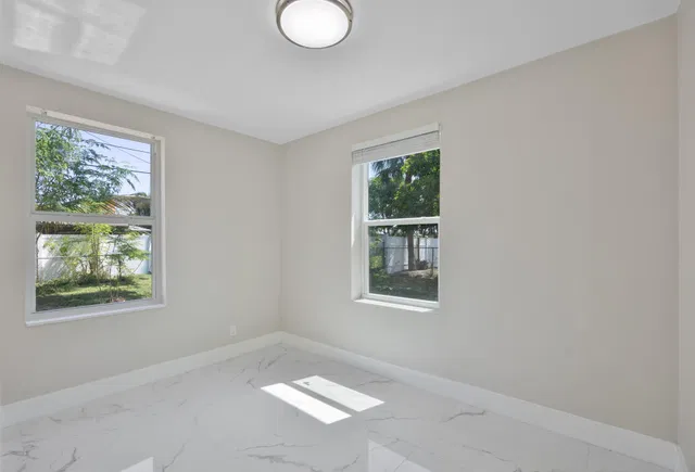 Residence photo 24