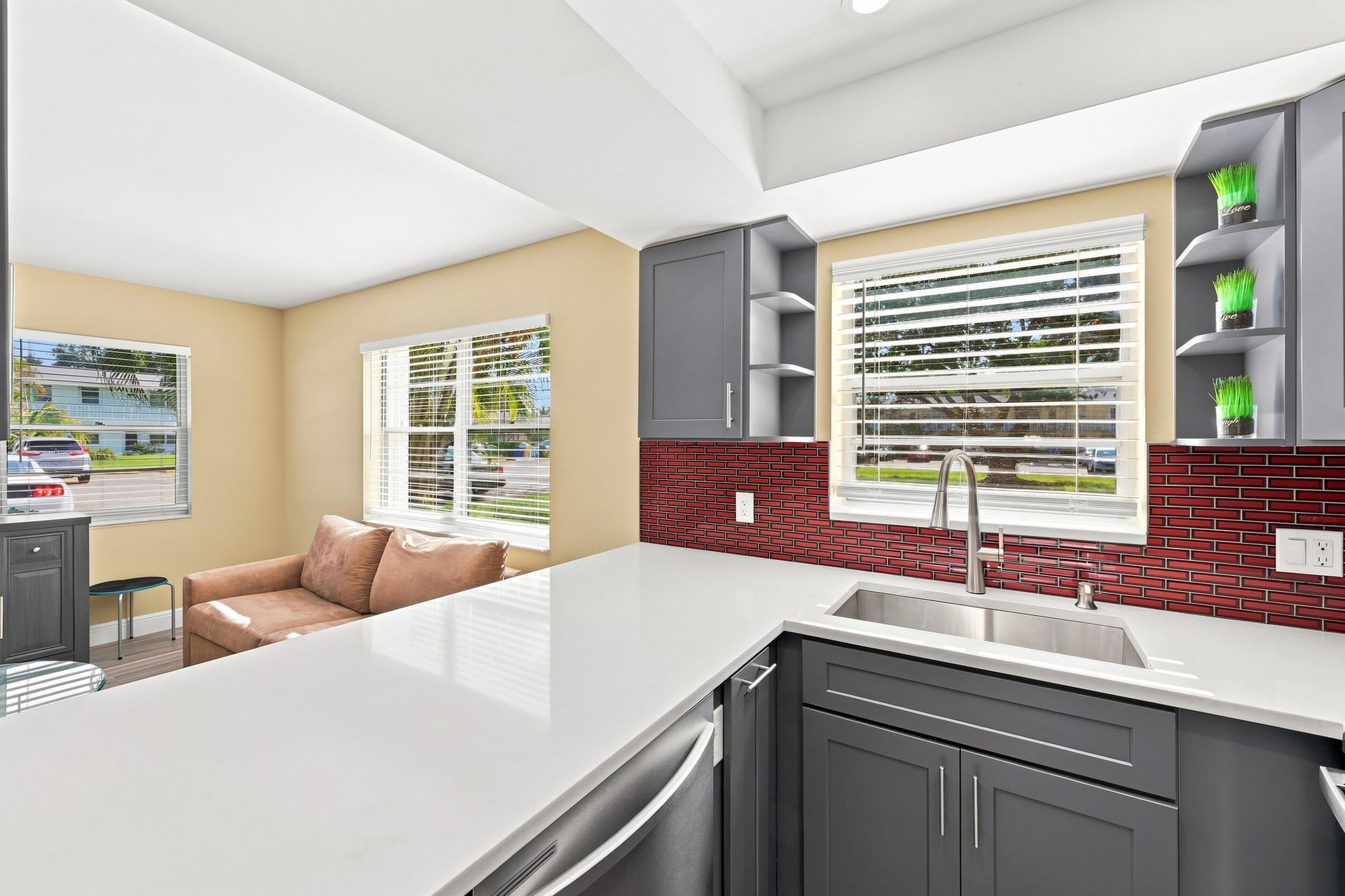 Residence photo 17