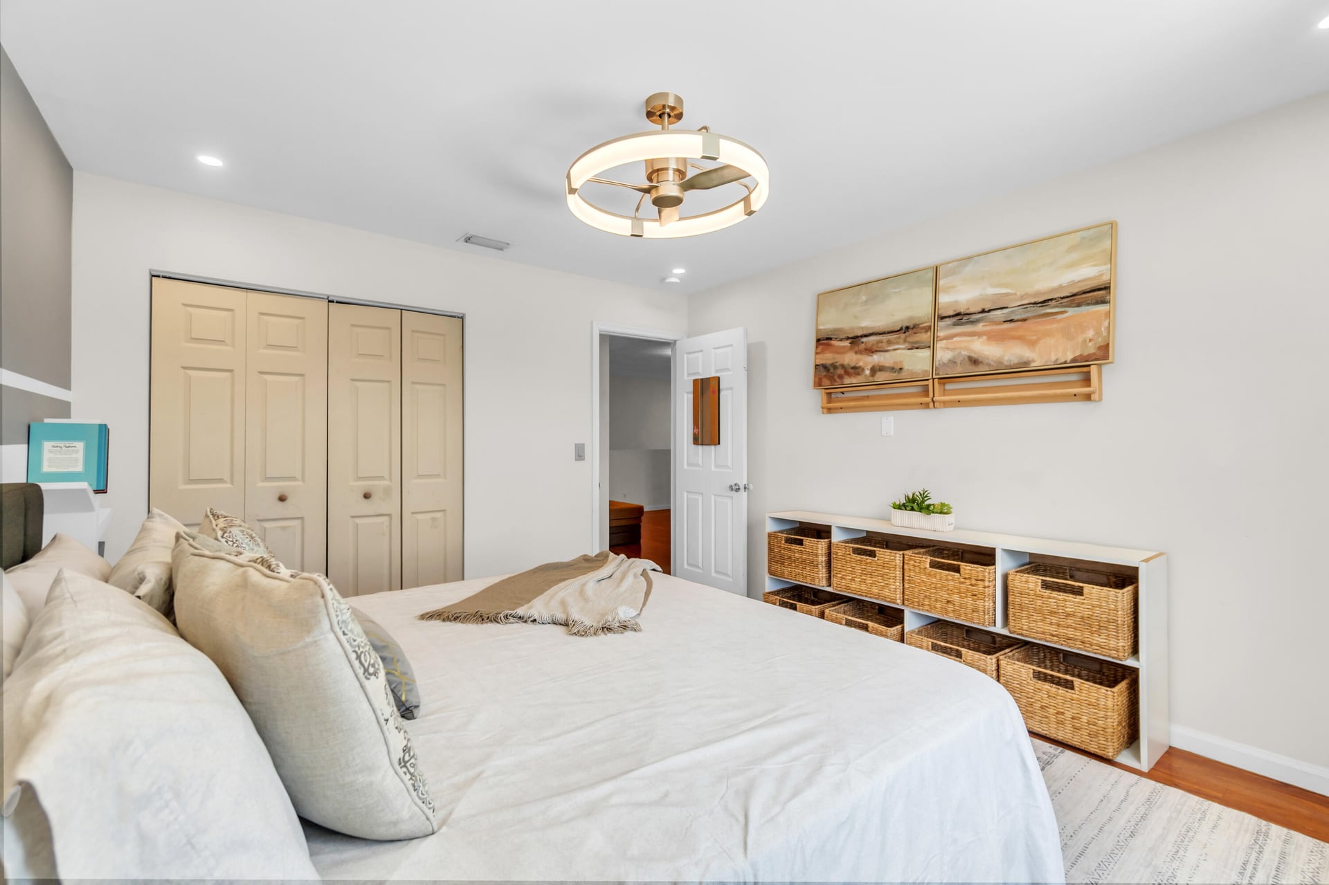 Residence photo 43