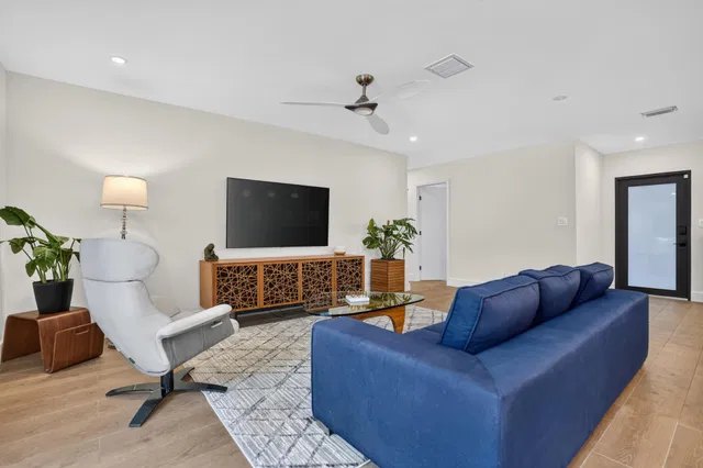Residence photo 9