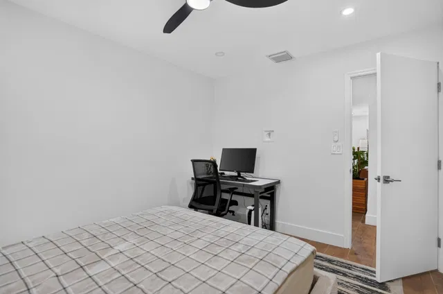 Residence photo 29