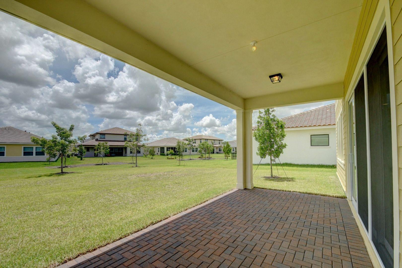  Residence photo 27