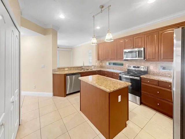 Residence photo 14