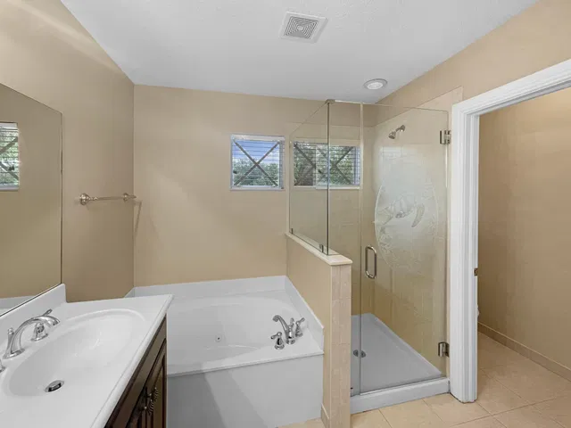 Residence photo 26