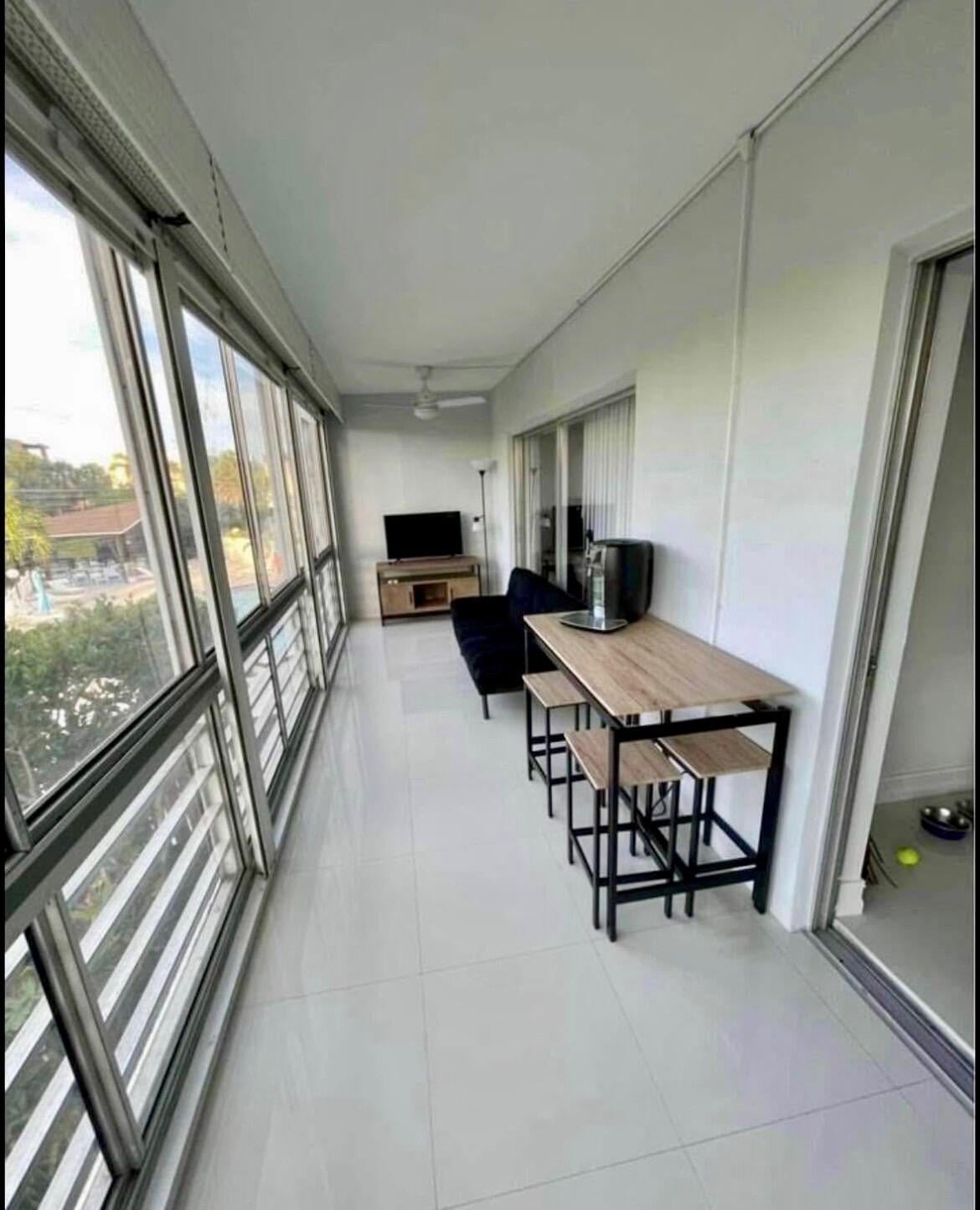 Unit 209 photo 3