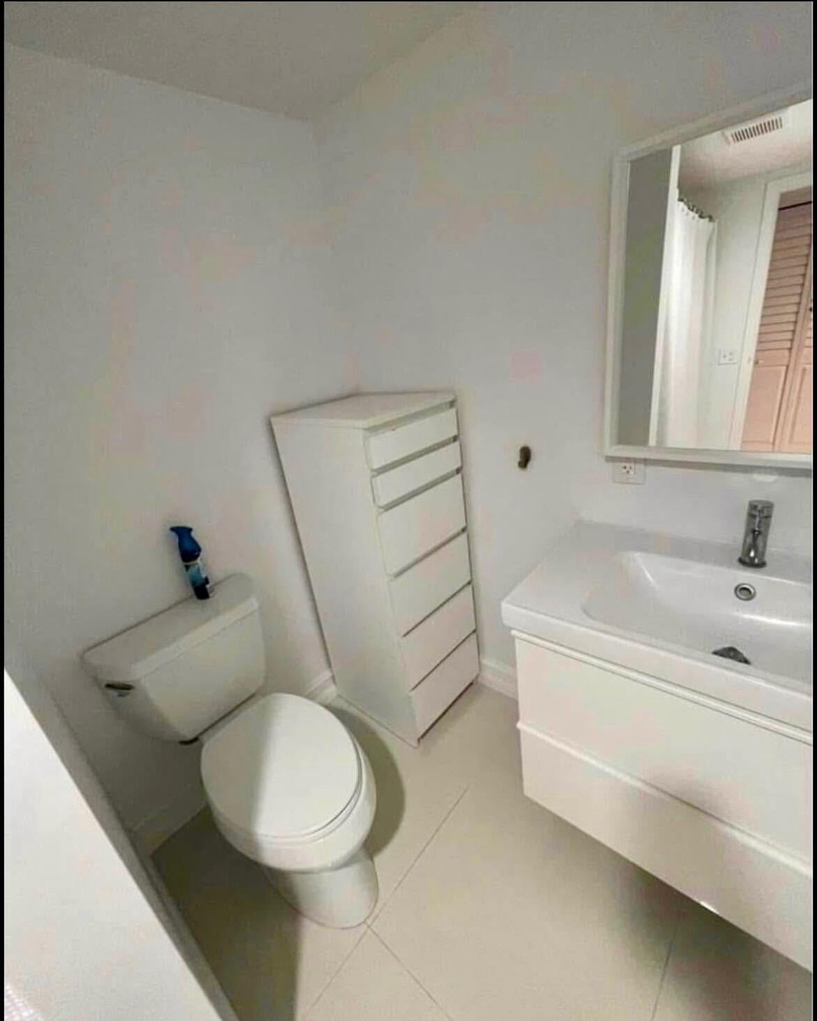 Unit 209 photo 17