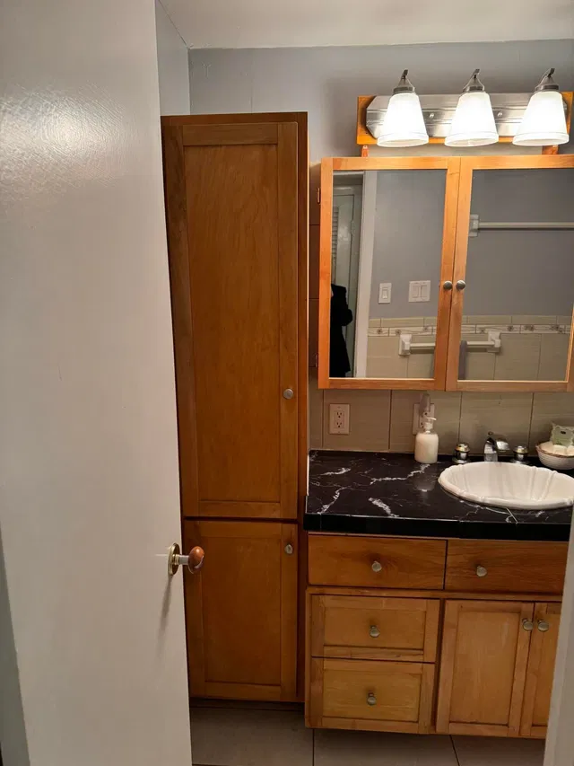 Unit D6 photo 17