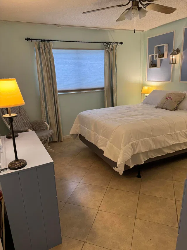 Unit D6 photo 25