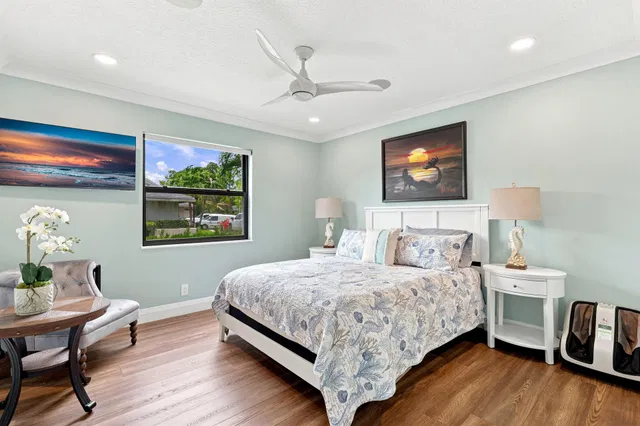 Residence photo 32
