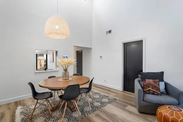 Unit 12621 photo 8