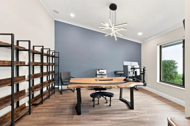 Residence photo 36