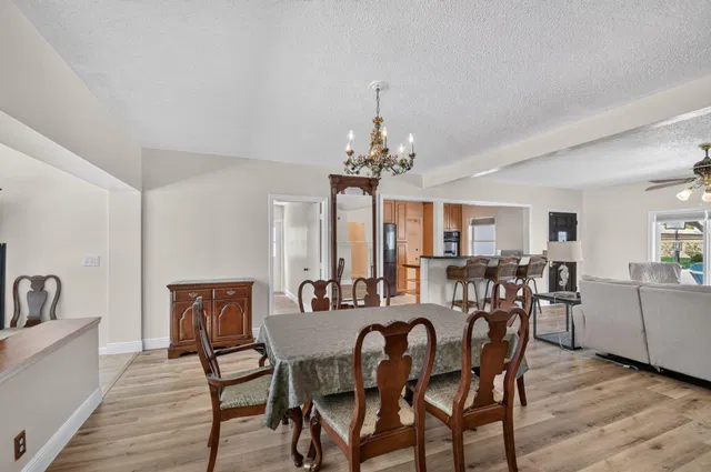 Residence photo 20