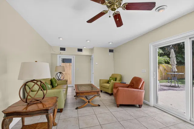 Residence photo 27