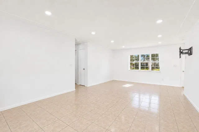Residence photo 4
