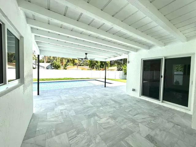 Residence photo 5