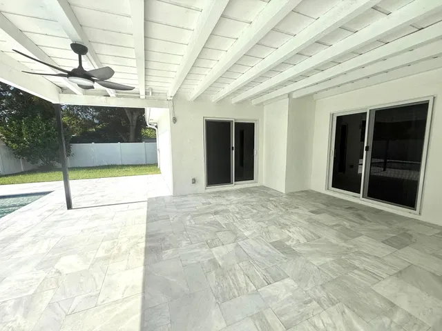 Residence photo 6