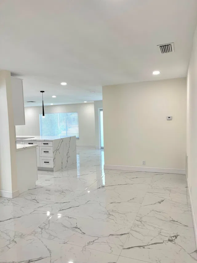 Residence photo 15