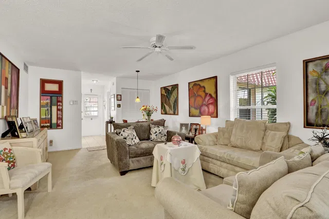  Residence photo 15