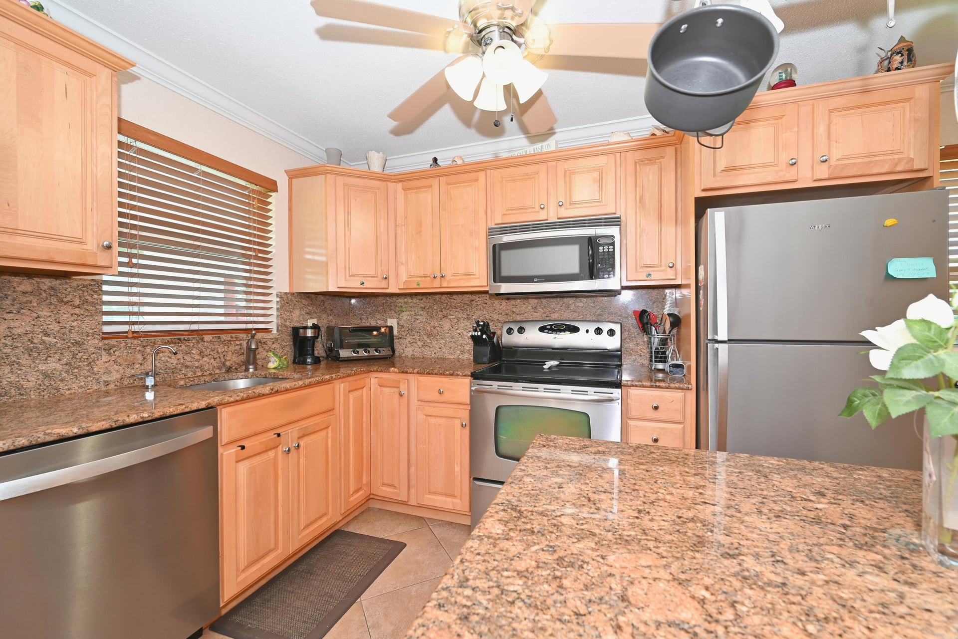 Unit 113 photo 5
