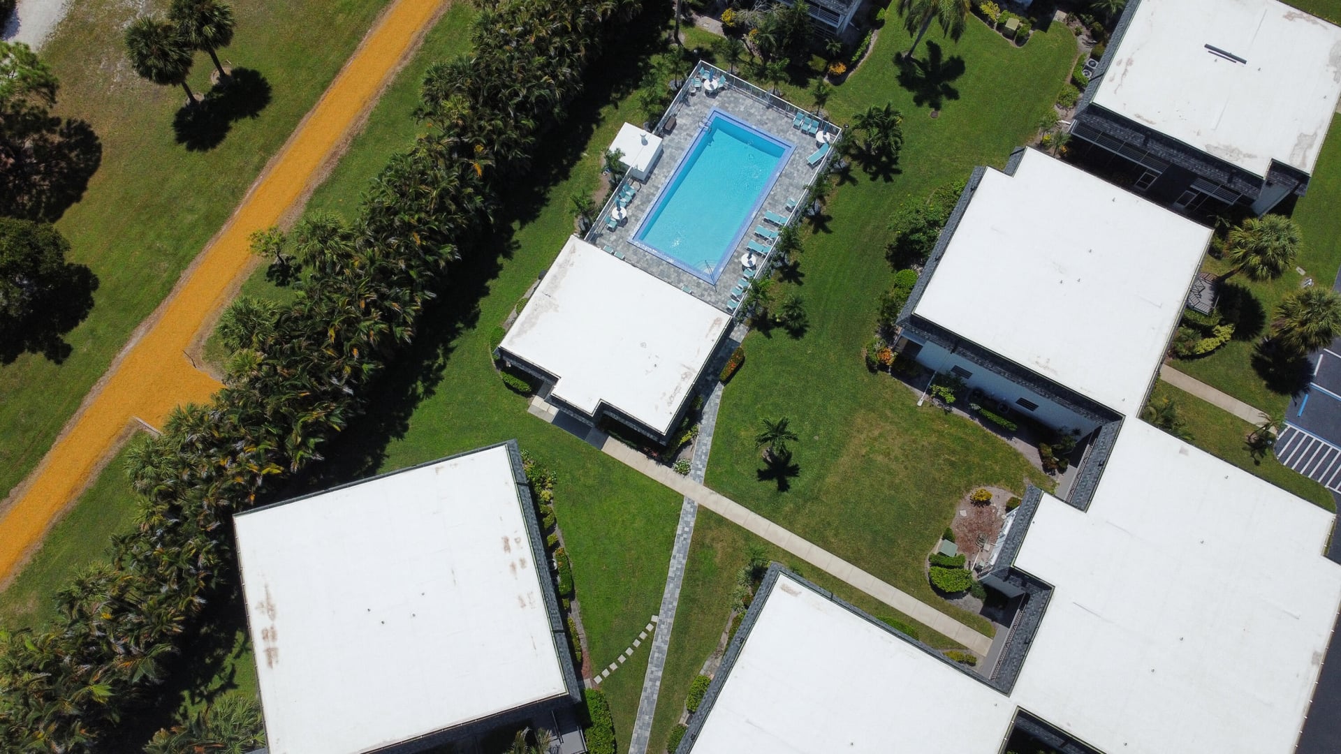 Unit 113 photo 25