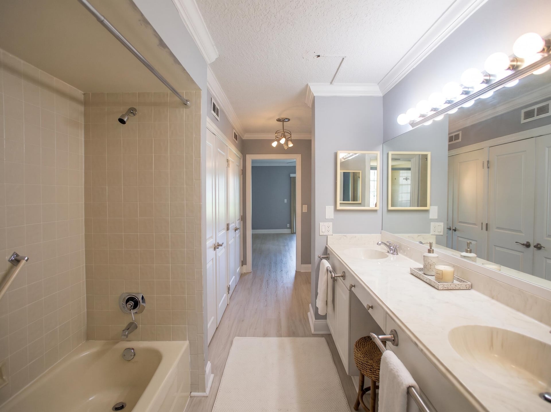  Unit 102 photo 12