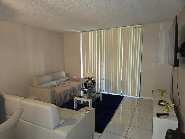  Unit 209 photo 7