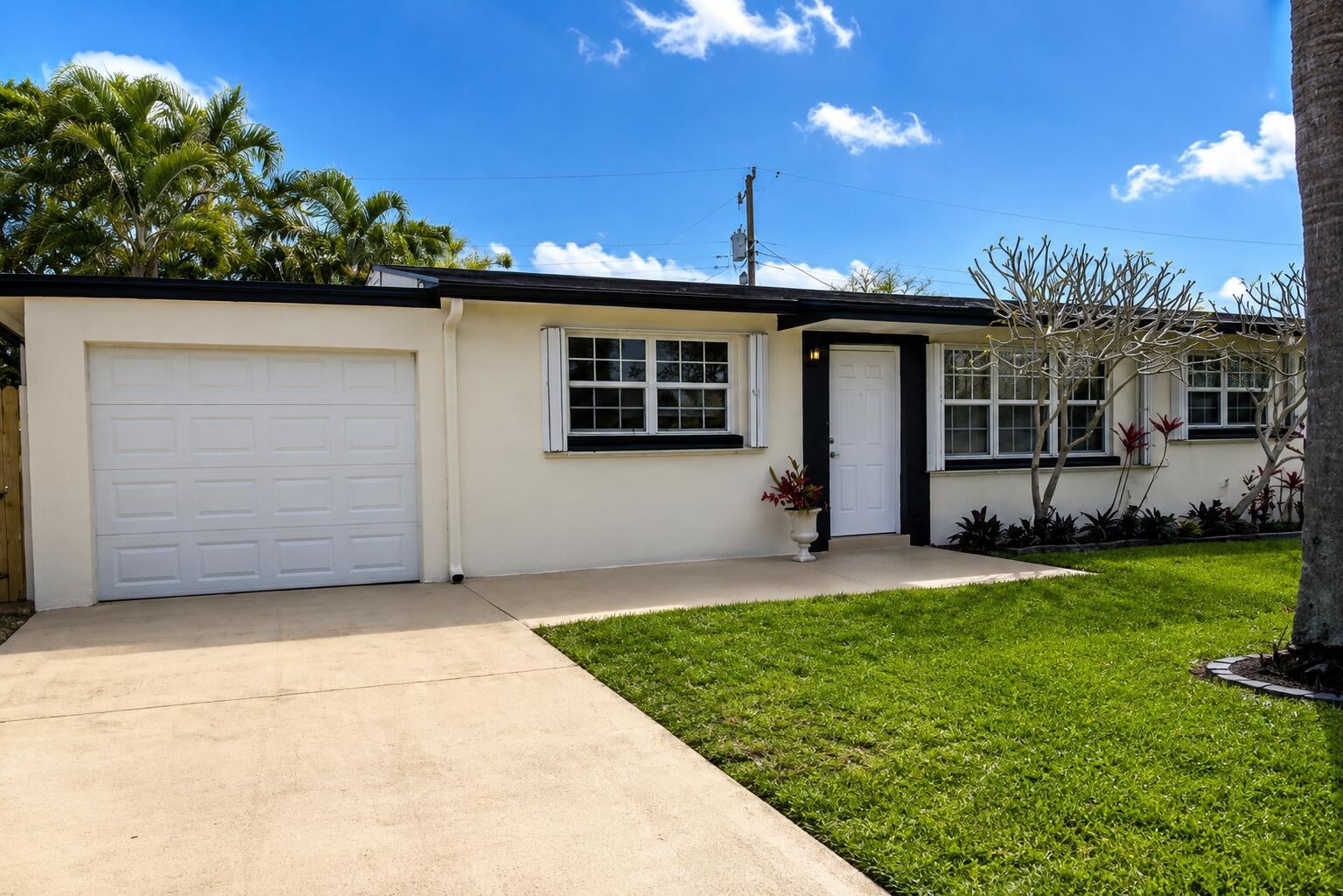 Residence photo 2