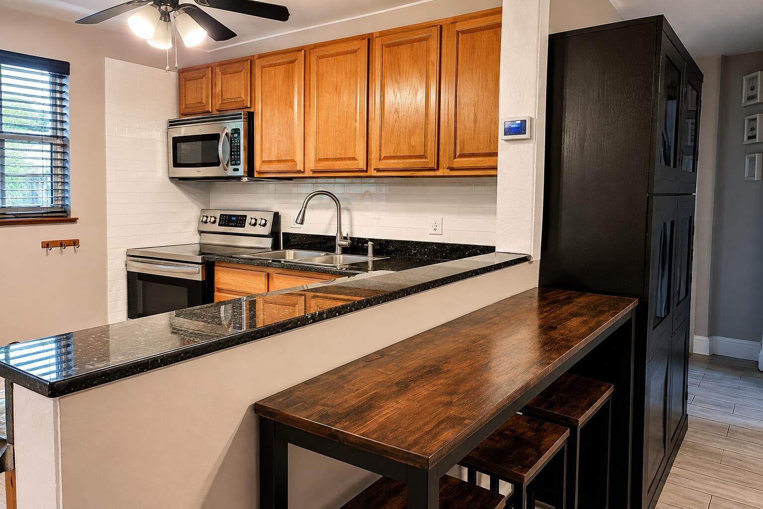 Residence photo 5