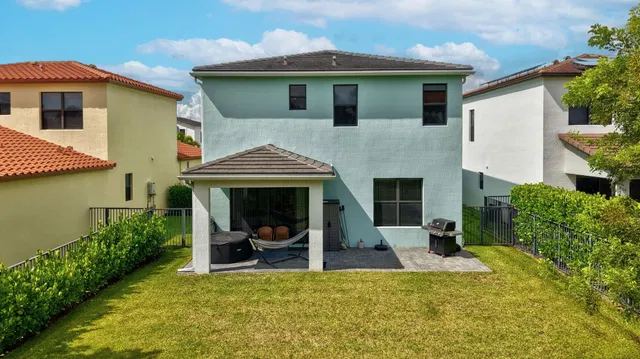 Residence photo 6