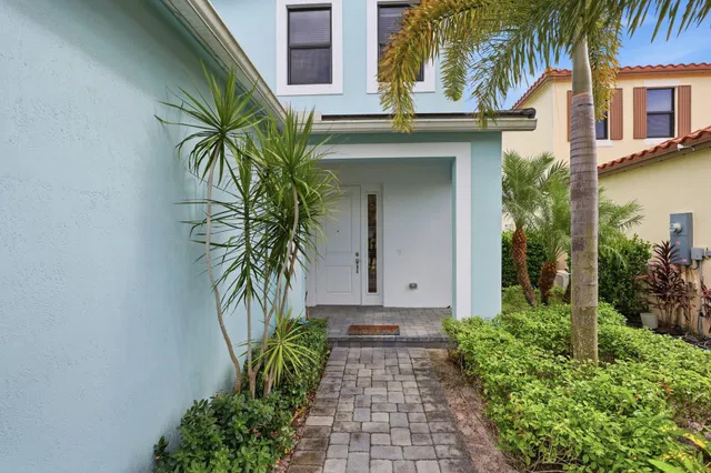 Residence photo 9