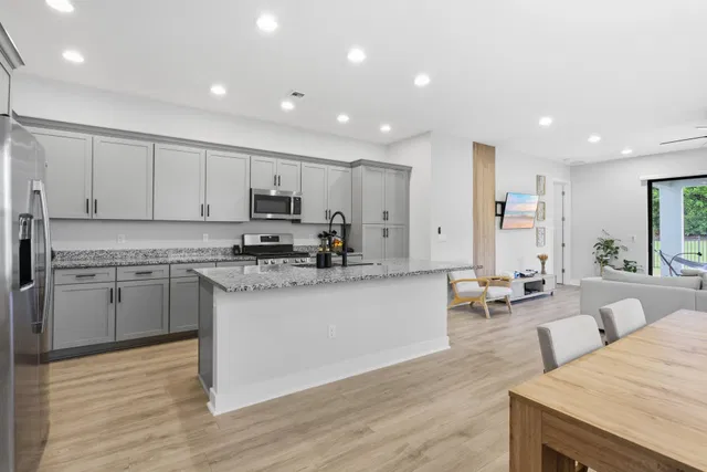 Residence photo 14