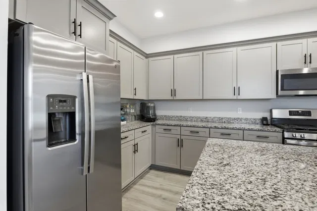 Residence photo 19
