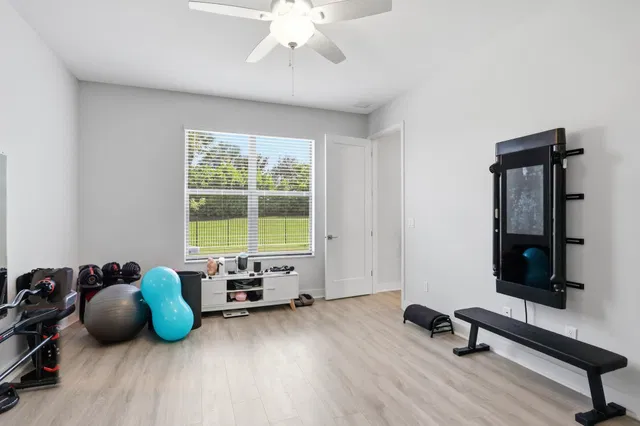 Residence photo 23